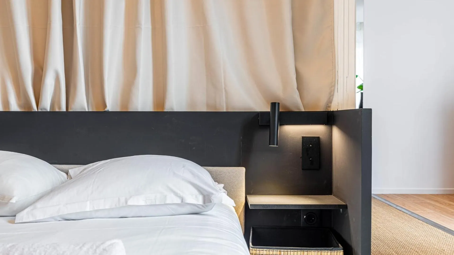Flexliving - T2 - Crozatier Apartment Paris